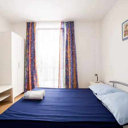 Gasthuis Friendly People's Zadar