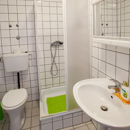 Friendly People's ゲストハウス 3*