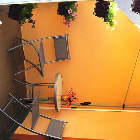 Гостьовий будинок Friendly People's