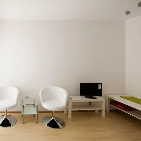 Friendly People's Гостьовий будинок Задар