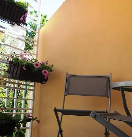 Гостьовий будинок Friendly People's Задар